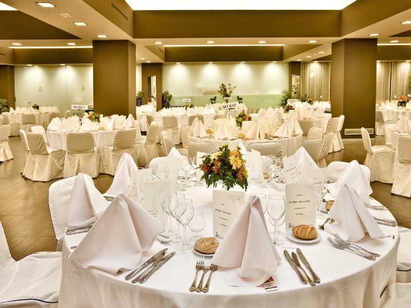 Hospedium Hotel Europa Centro Magaz De Pisuerga Bagian luar foto