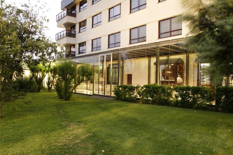 Hospedium Hotel Europa Centro Magaz De Pisuerga Bagian luar foto