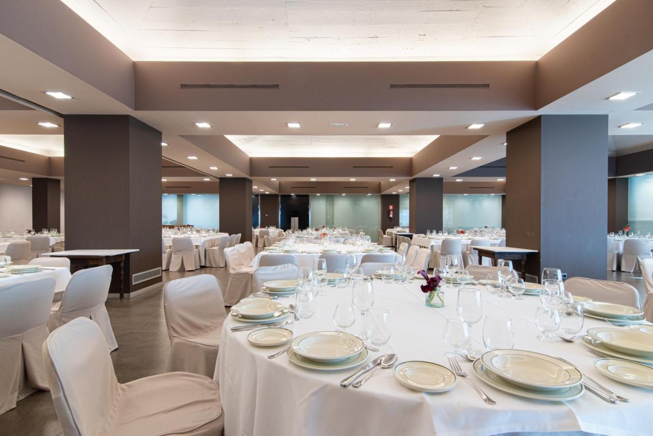 Hospedium Hotel Europa Centro Magaz De Pisuerga Bagian luar foto