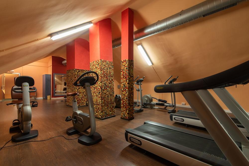 Hospedium Hotel Europa Centro Magaz De Pisuerga Bagian luar foto